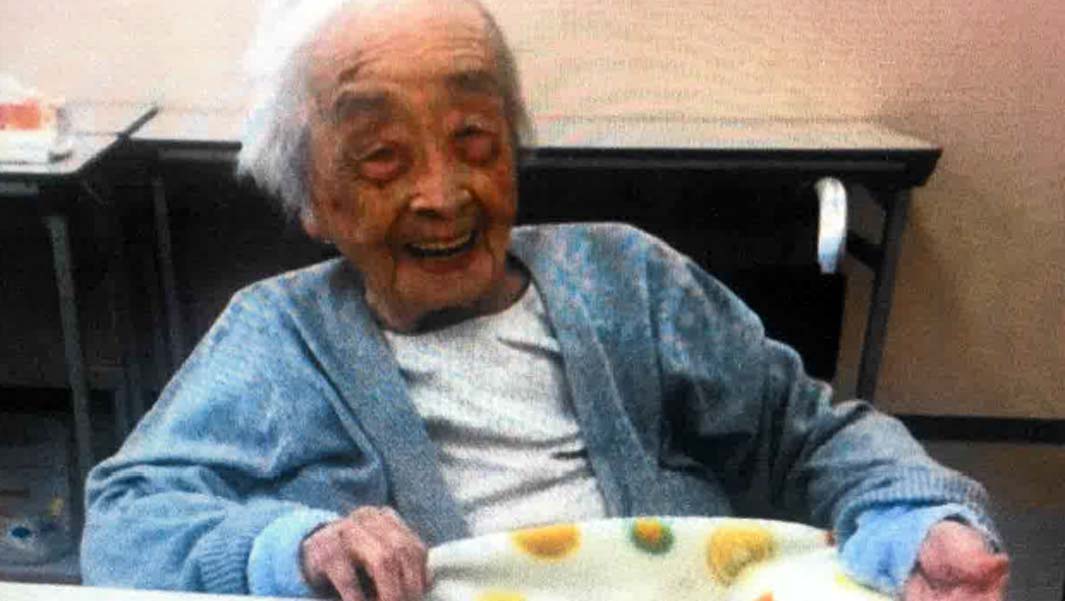 La persona más longeva del mundo es oficialmente Chiyo Miyako con 117 años antes de su muerte