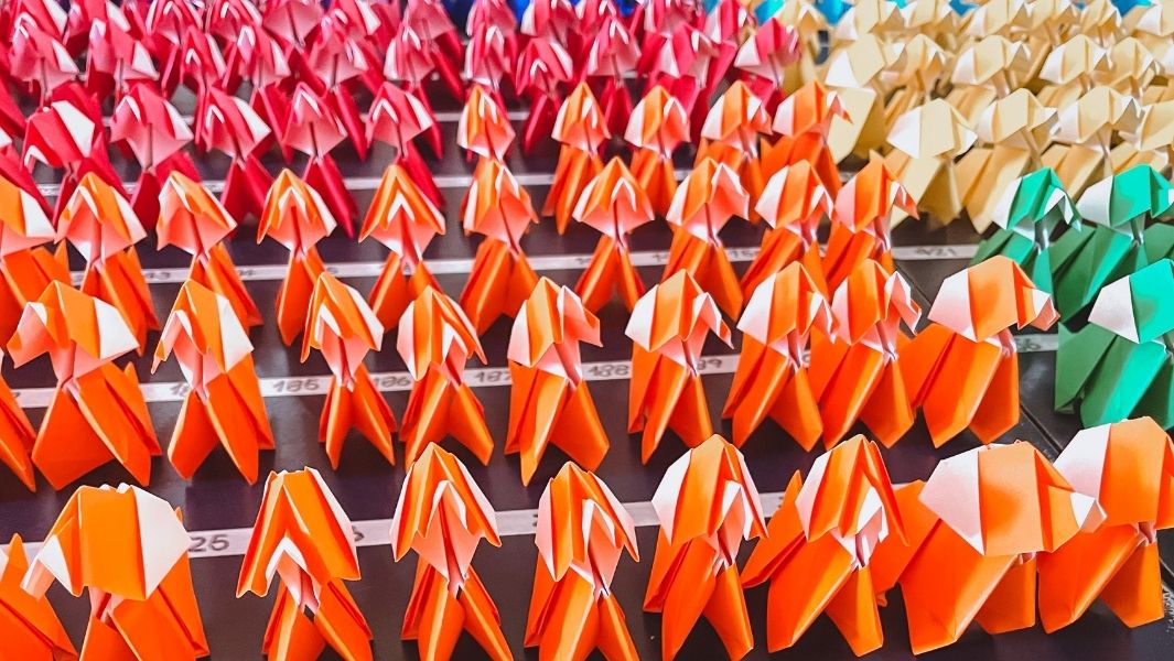1.010 perros en origami le otorgan un título de récord mundial a dos brasileños