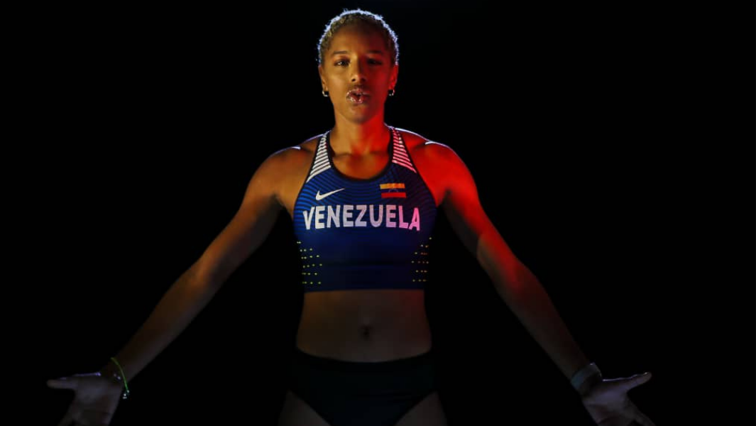  Yulimar Rojas, la atleta venezolana que rompe récords y vuela por la cima del mundo 
