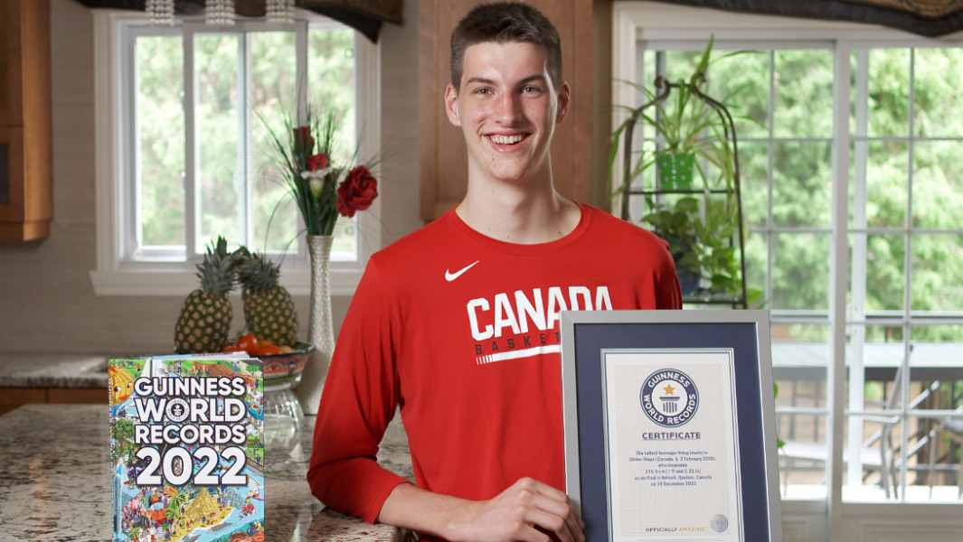 Un canadiense es el adolescente más alto del mundo 